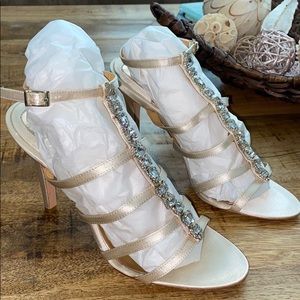 Badgley Mischka | Size 7 1/2 | Strappy heel